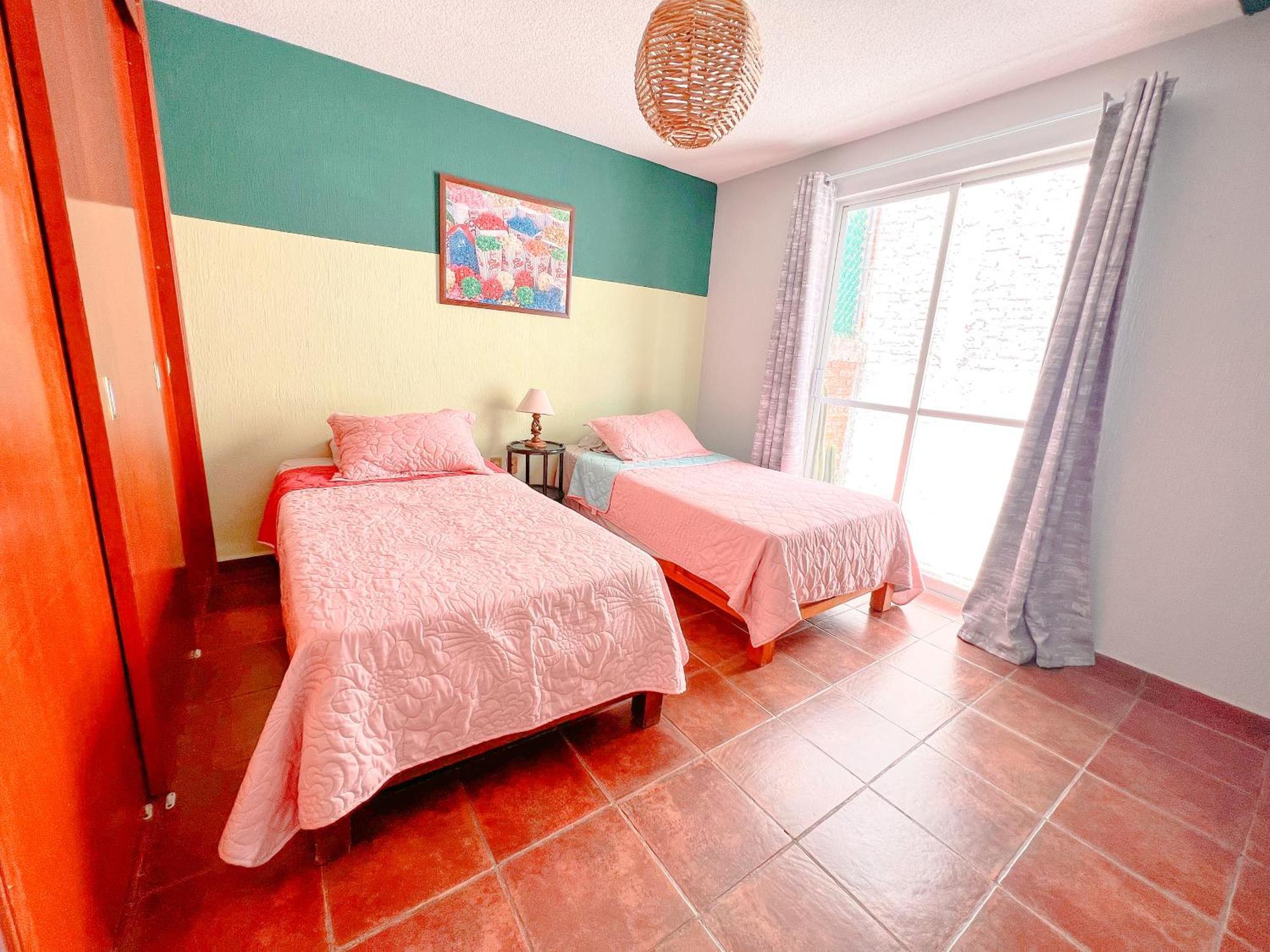 Colorful Family Condo With Terrace And Free Parking Guanajuato Zewnętrze zdjęcie